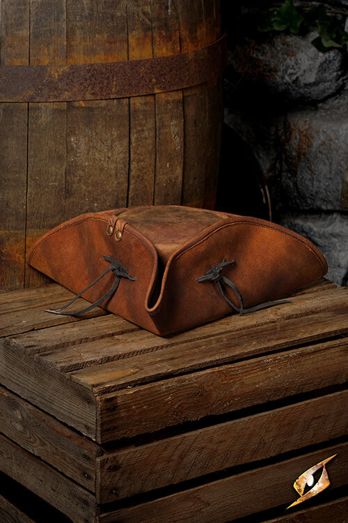 Chapeau de pirate simple en cuir, couleur marron