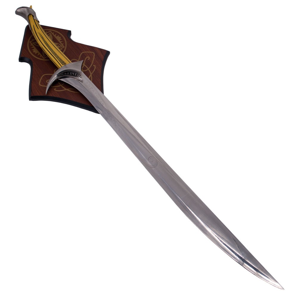 ?psc proxy image=1&product id=6882&image id=18304 - Épées du Seigneur des Anneaux et du Hobbit : la forge, le symbole et les lames qui ont changé la Terre du Milieu