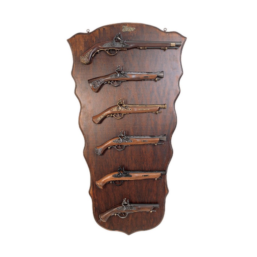 Panoplie avec 6 anciens pistolets à silex