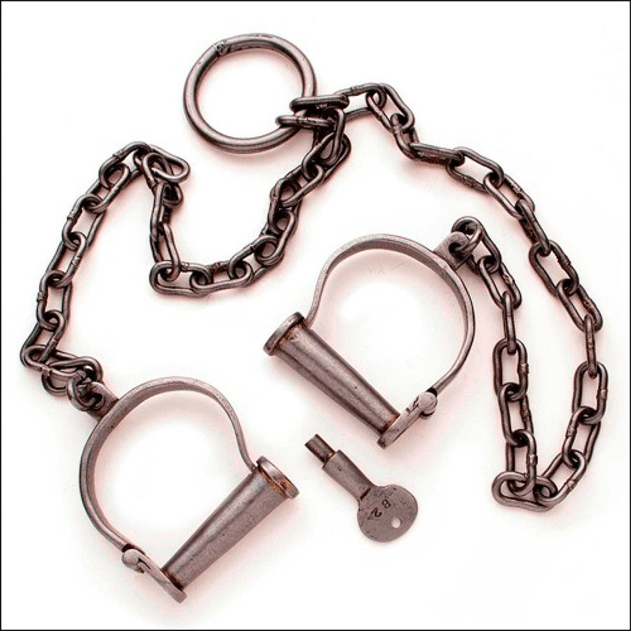 Chaînes de jambe médiévales, fer