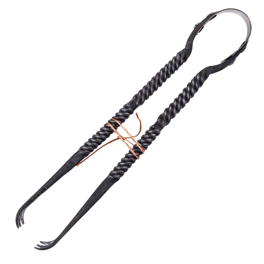 Pinces médiévales en fer forgées à la main