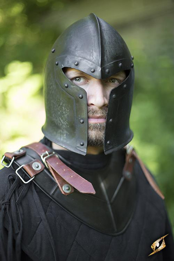 Barbute médiévale Epic Dark, Epic Armory