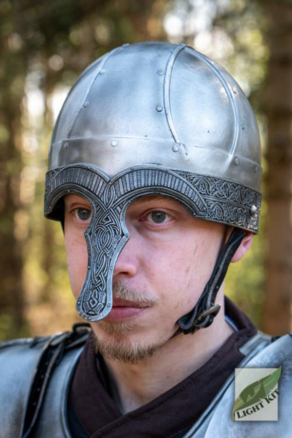 ?psc proxy image=1&product id=13261&image id=35766 - Casques de guerriers : histoire, types et répliques qui honorent les combattants