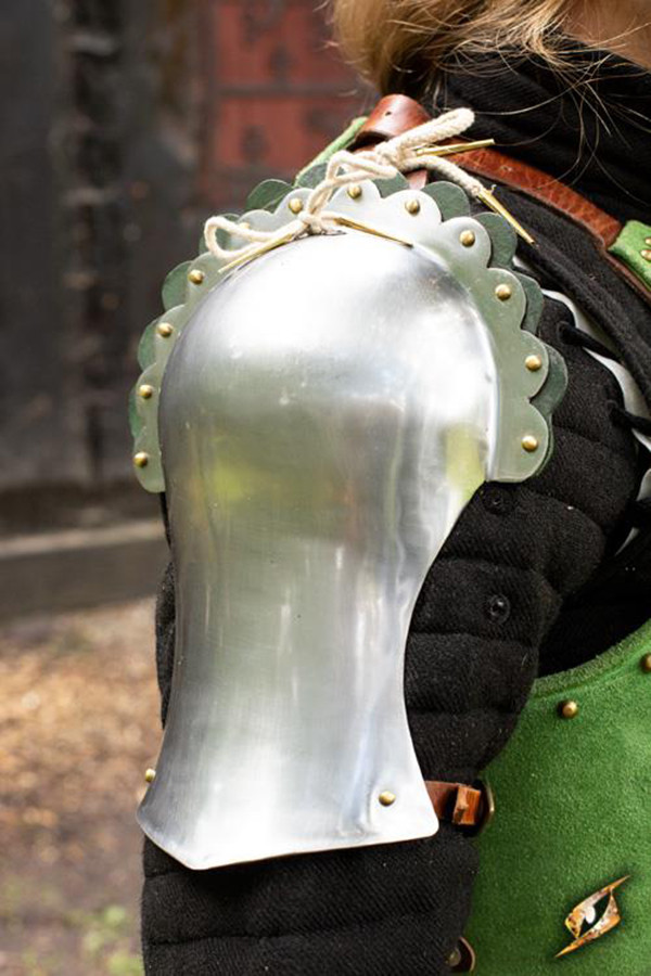 Épaulettes de noble médiéval, Epic Armory