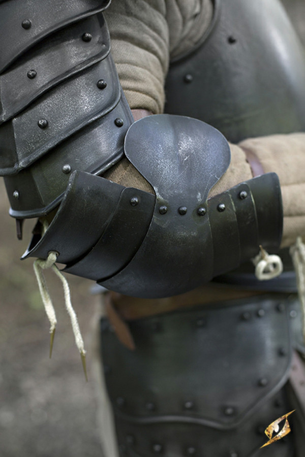 ?psc proxy image=1&product id=13300&image id=35944 - Armure gothique : la forge du style et la défense du chevalier du XVe siècle