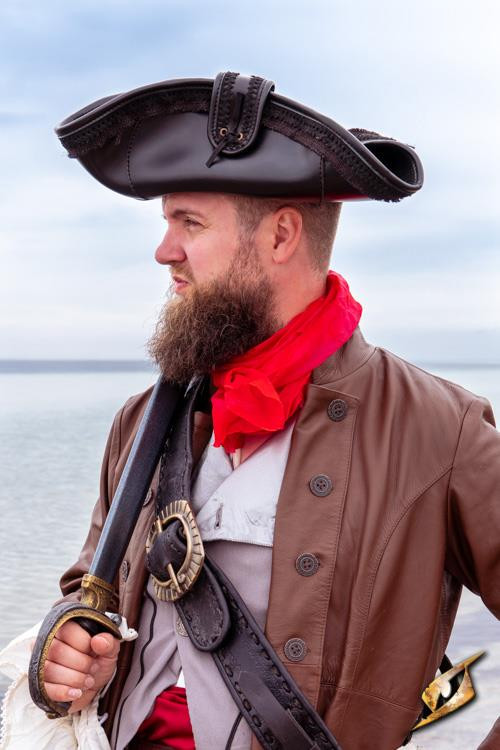?psc proxy image=1&product id=13688&image id=37635 - Chapeaux de pirates : histoire, types, matériaux et comment choisir le tricorne parfait