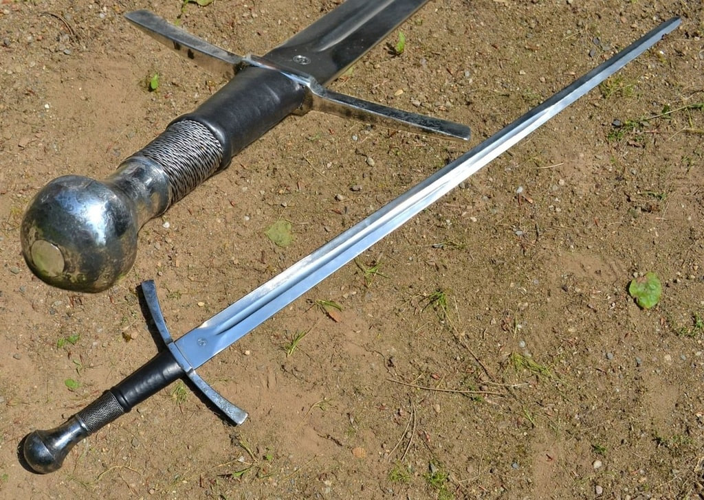 ?psc proxy image=1&product id=15237&image id=42738 - Types d'acier pour épées : guide définitif pour choisir lame, trempe et performance