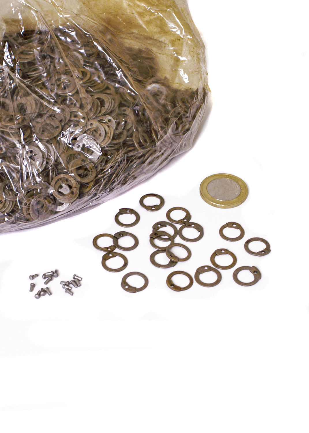 Sac de 1 kg d'anneaux avec rivets pour cotte de mailles, 8mm.