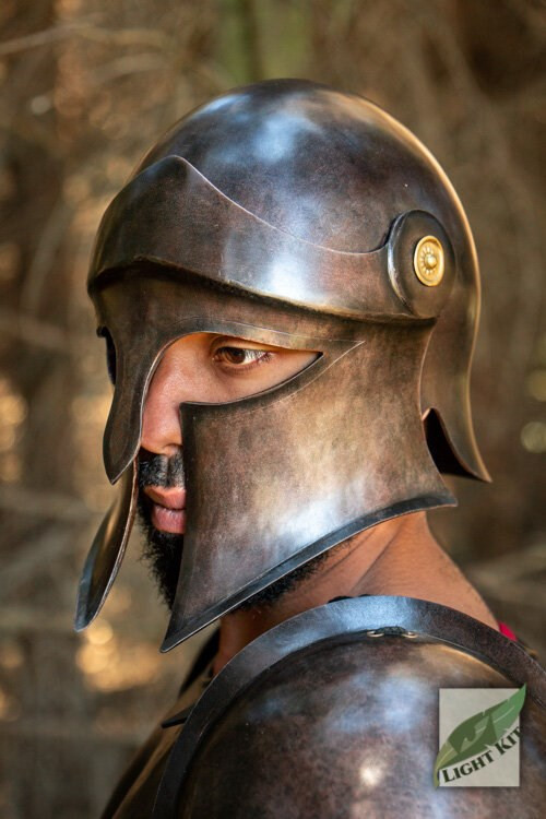 ?psc proxy image=1&product id=16118&image id=46730 - Casques corinthiens : le heaume qui a forgé l'image du guerrier grec