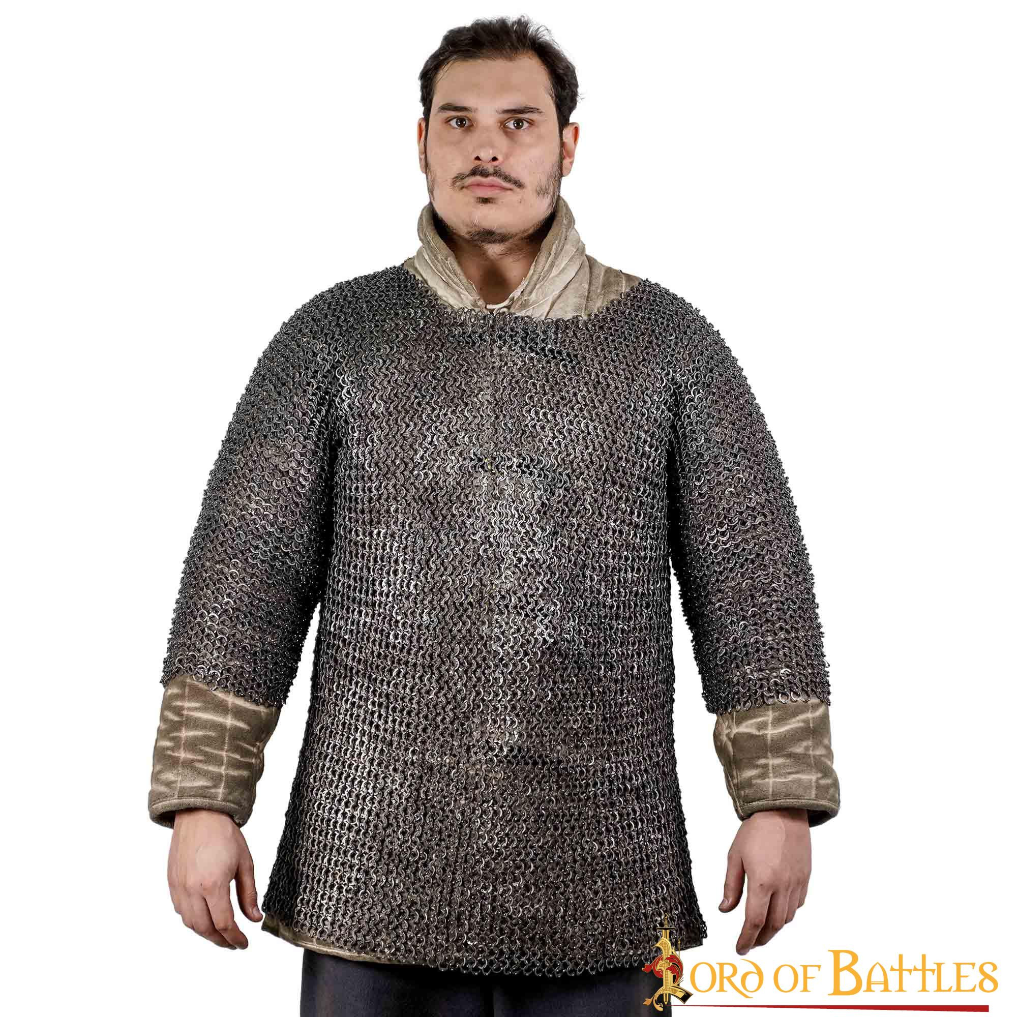 Cotte de mailles médiévale avec anneaux en titane rivetés