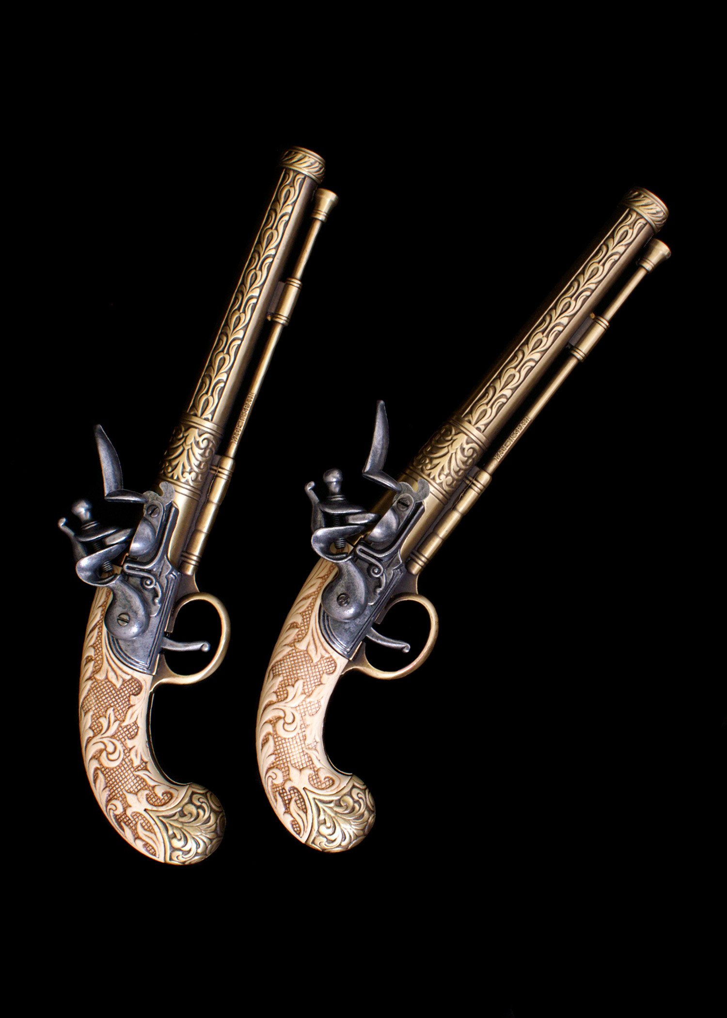 ?psc proxy image=1&product id=18617&image id=59204 - Pistolets de duel : honneur, technique et étuis qui racontent des histoires