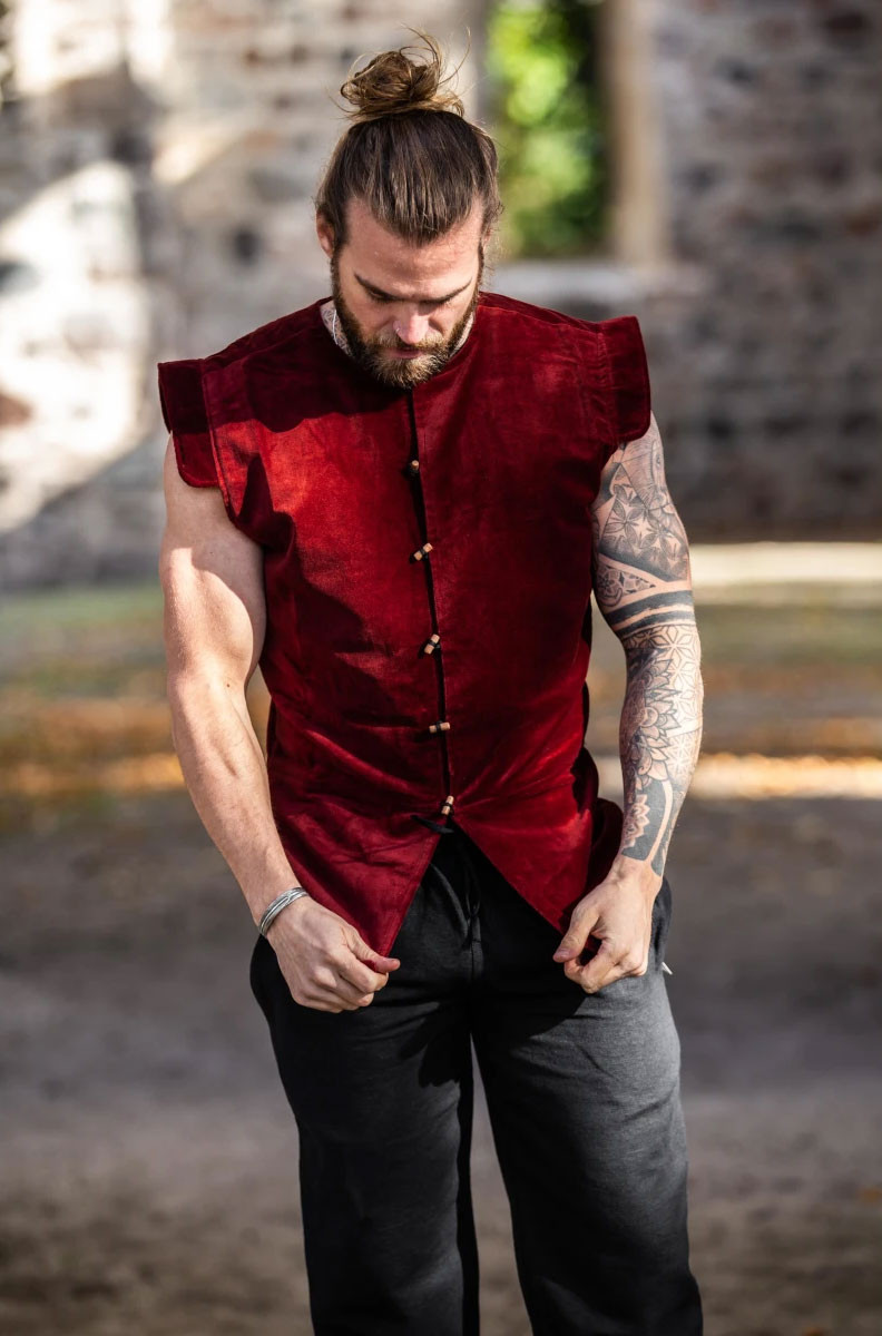 Gilet Renaissance doublé modèle Heinrich, coloris rouge