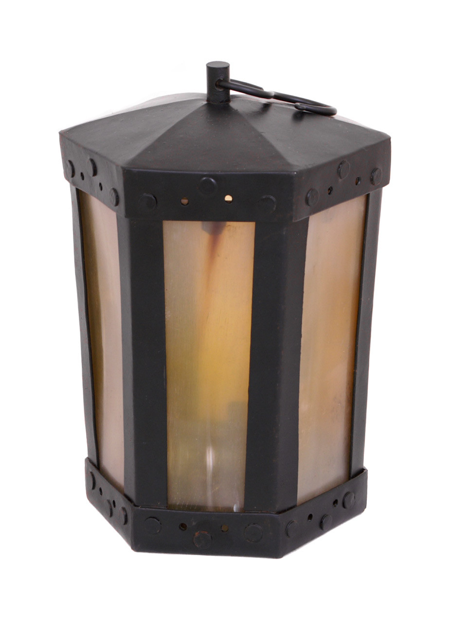 Lampe avec fenêtres en corne, faite à la main (20 cm.)