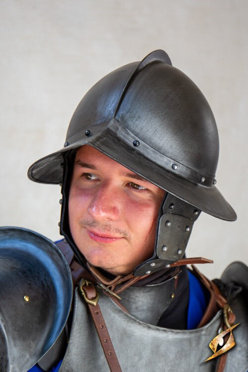 ?psc proxy image=1&product id=22144&image id=68708 - Le Morion : Au-delà du Casque Iconique des Tercios Espagnols