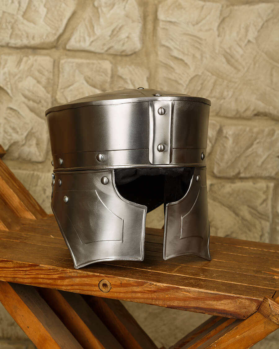 Casque fantastique des morts-vivants, finition polie