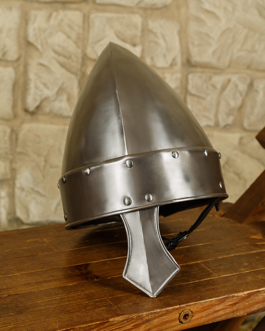 ?psc proxy image=1&product id=24489&image id=74402 - Casques de guerriers : histoire, types et répliques qui honorent les combattants