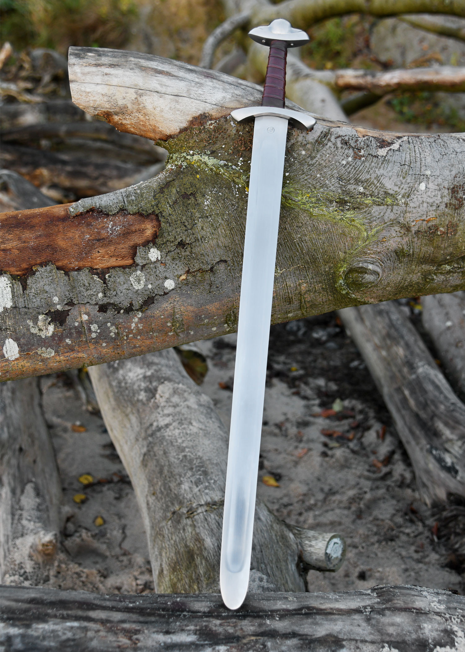 ?psc proxy image=1&product id=24702&image id=75036 - Épée Godfried de Frise : histoire, design et répliques d'une épée viking