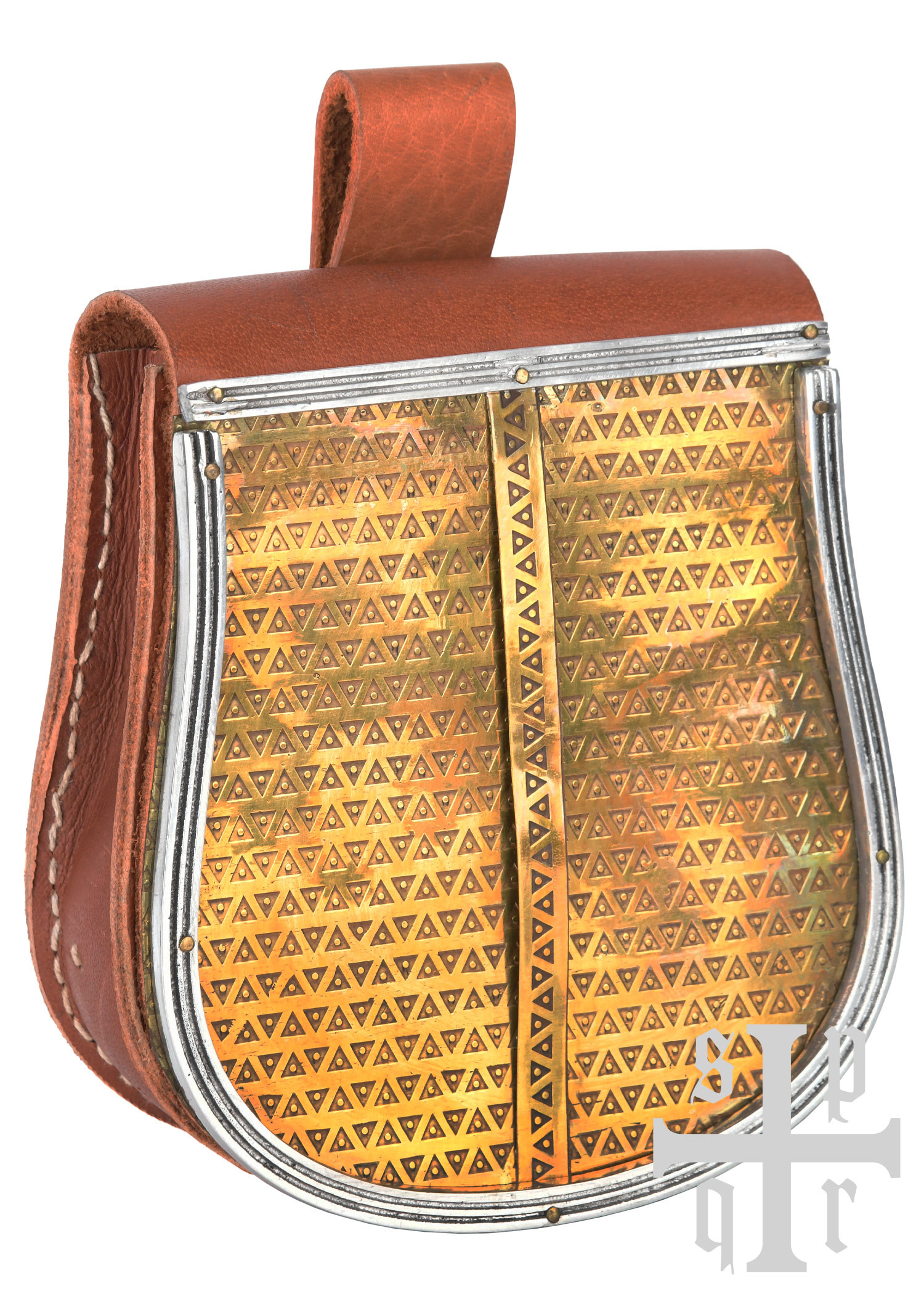 Sac médiéval en cuir marron avec façade en laiton (19,5x14 cm.)