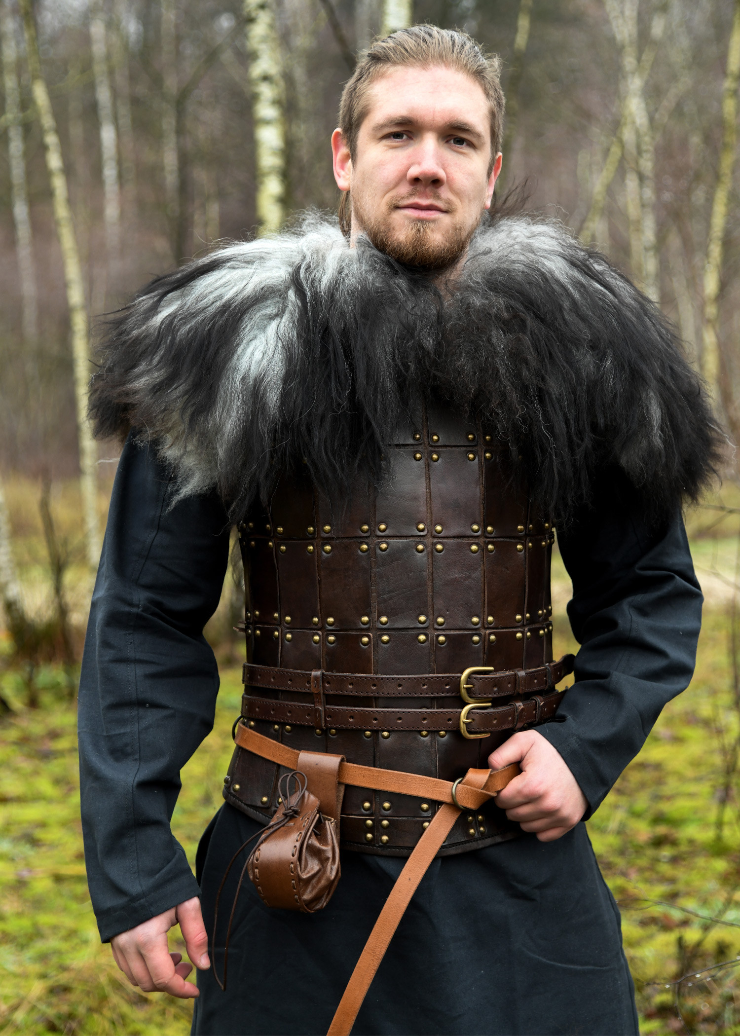 ?psc proxy image=1&product id=25242&image id=77547 - Peaux vikings et médiévales : histoire, usages et héritage dans l'habillement