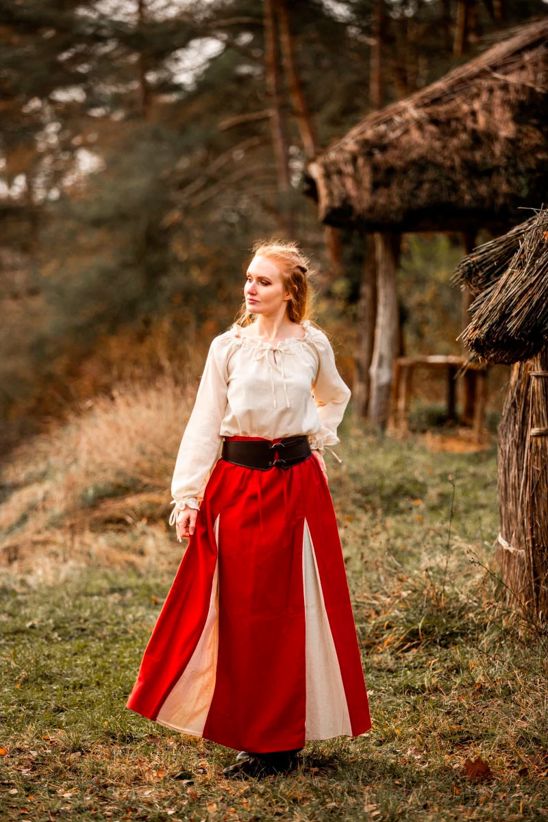 Blouse médiévale à manches longues modèle Edith, blanc naturel