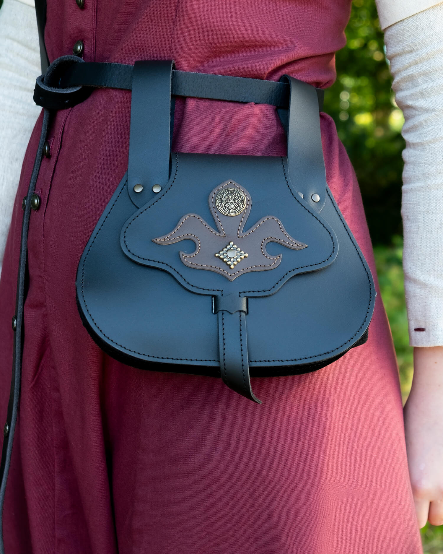 ?psc proxy image=1&product id=28239&image id=92265 - Sacs Médiévaux : Plus qu'un Accessoire, un Voyage dans l'Histoire