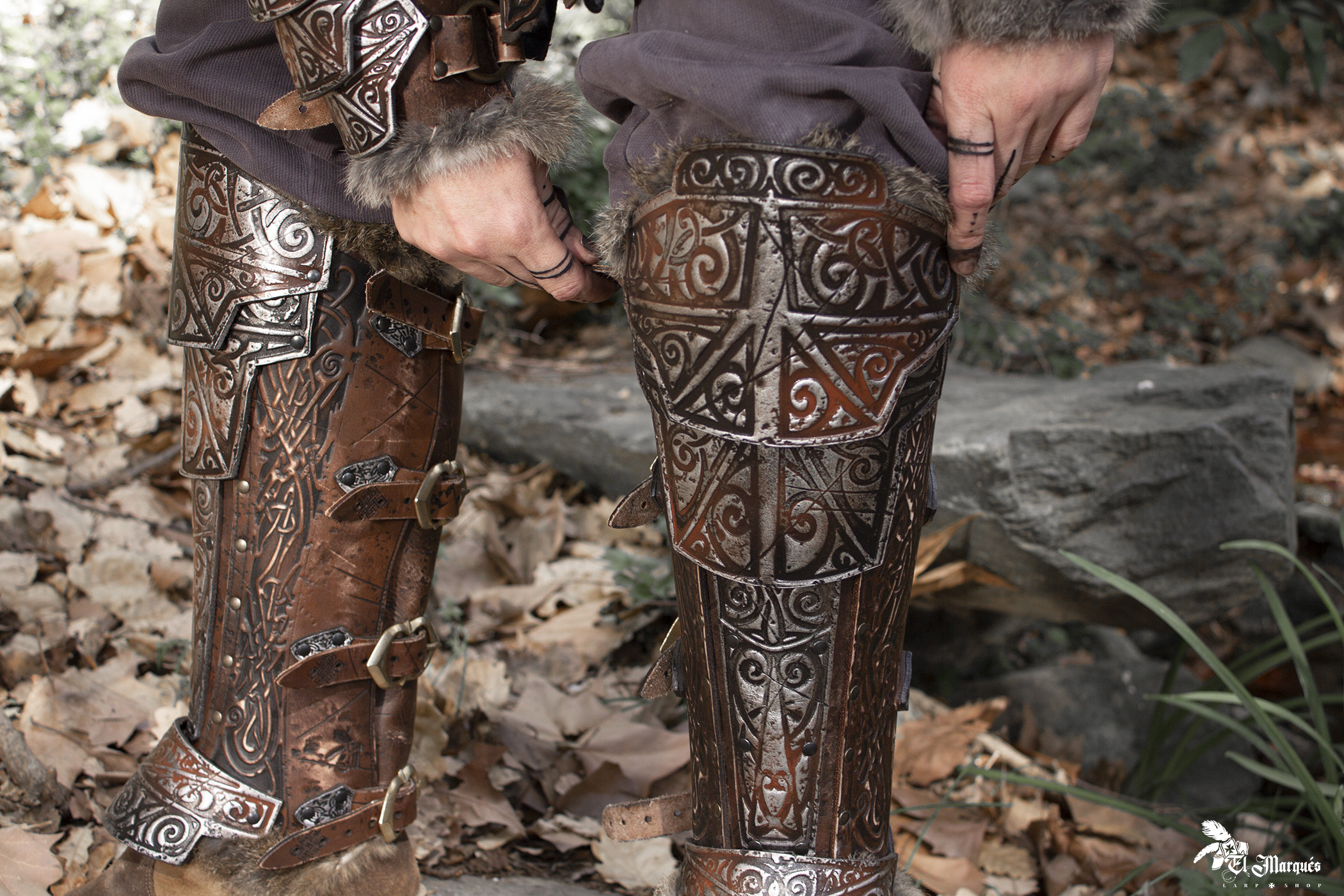 Jambières vikings Barbares avec gravures