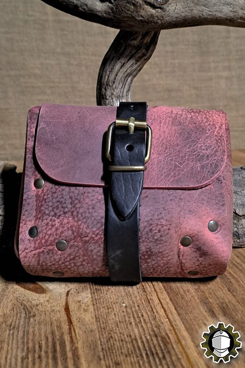 Sac médiéval en cuir rouge modèle Valeron