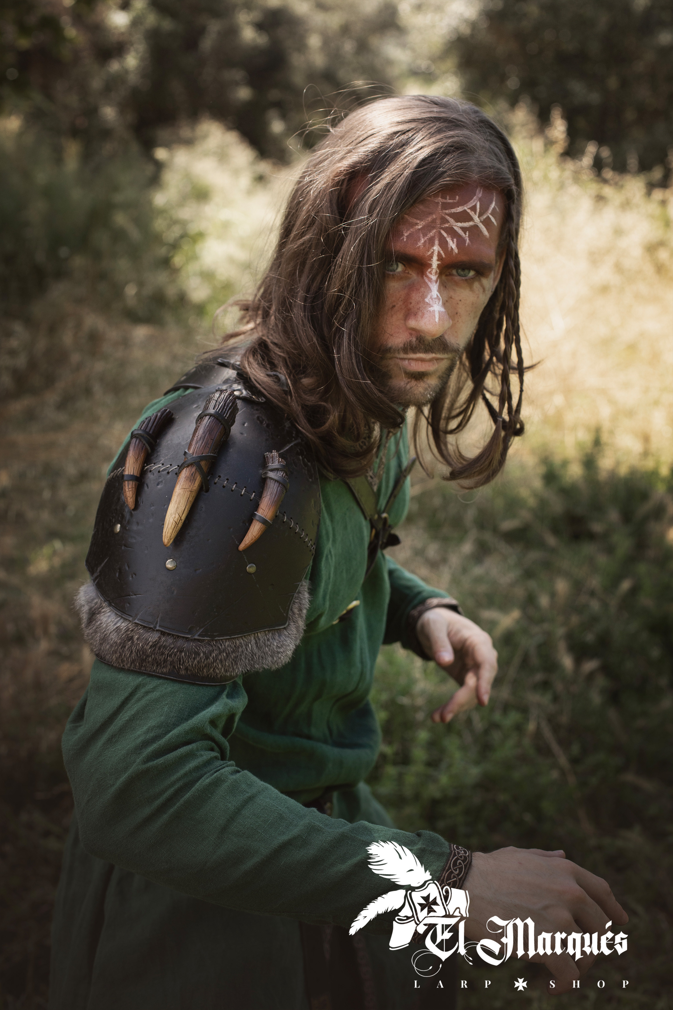 Épaulière en cuir petite modèle Berseker