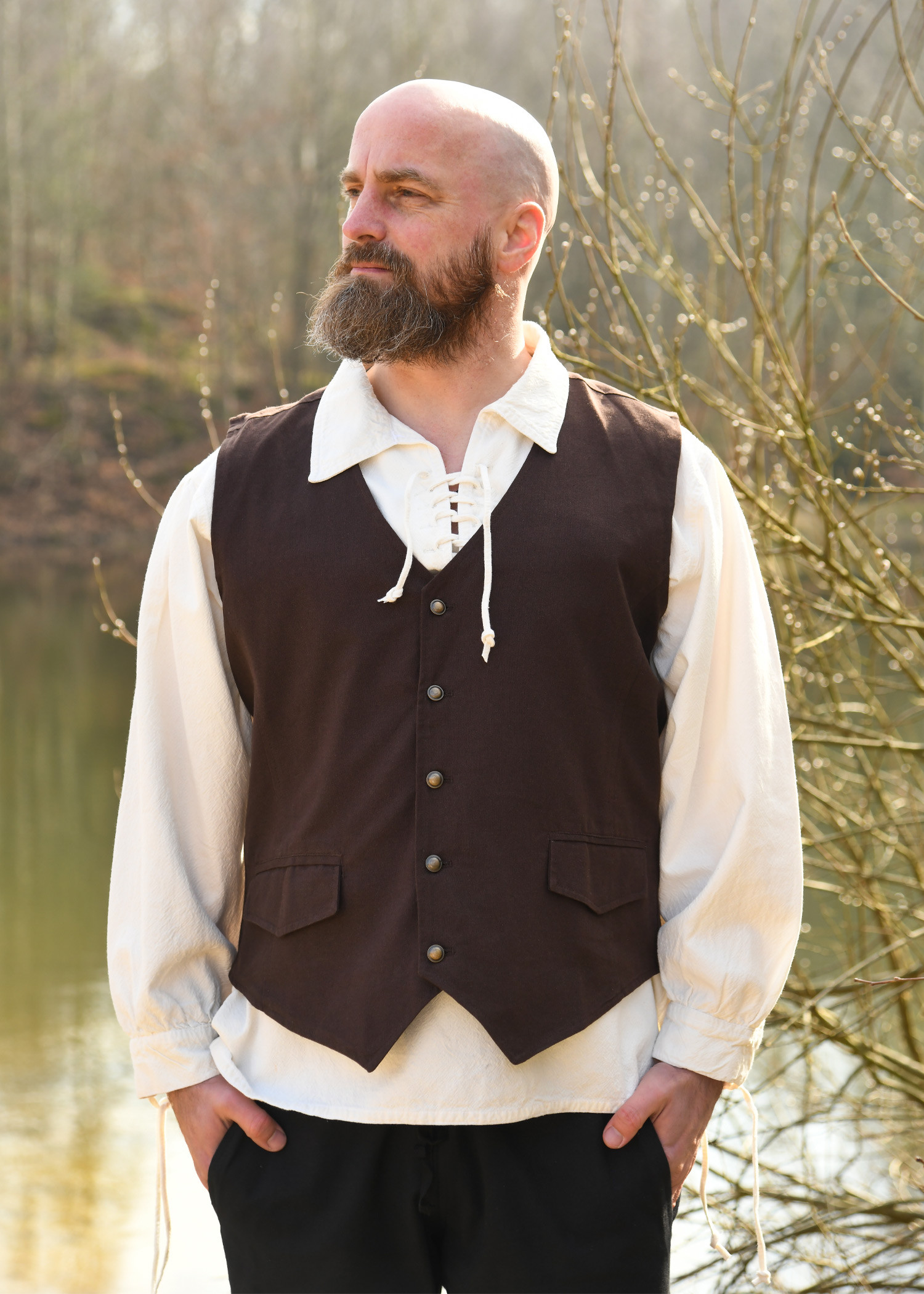 Chaleco médiéval marron modèle Lasse