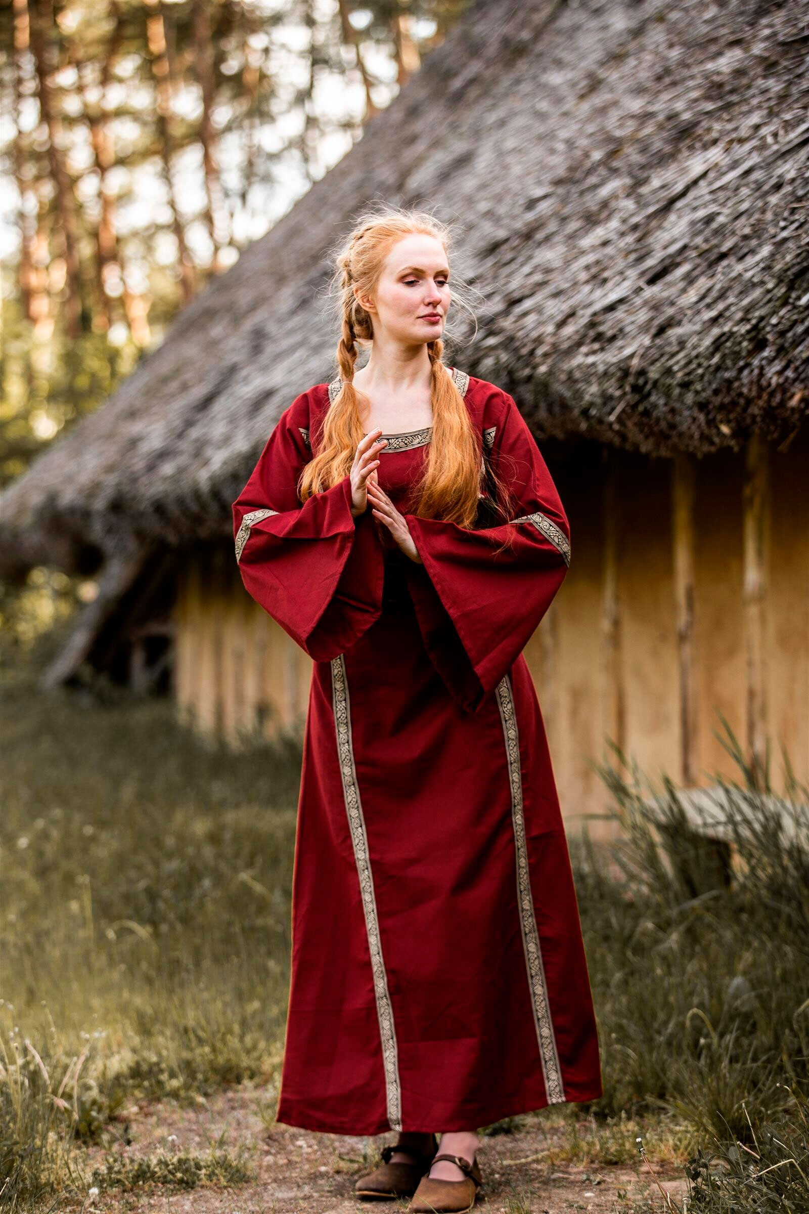 Robe médiévale femme modèle Sophie, Rouge