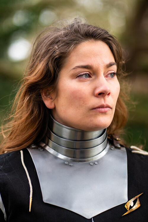 Gorge médiéval en acier modèle Landsknecht, finition polie