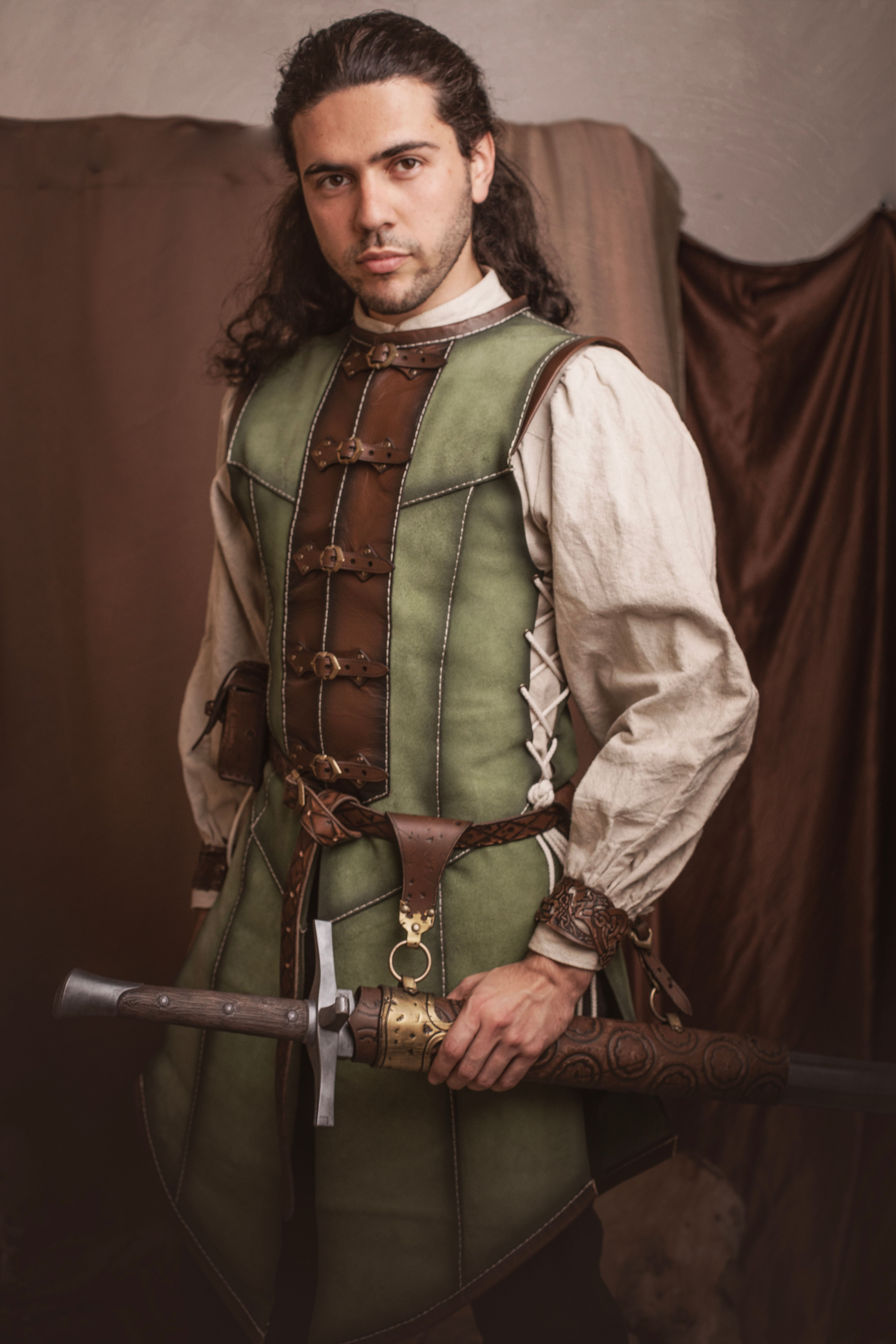 ?psc proxy image=1&product id=30140&image id=99976 - Gilets m&eacute;di&eacute;vaux : histoire, styles et comment choisir le gilet parfait