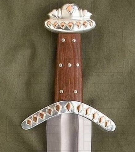 epee viking leuterit histoire repliques et guide complet pour les passionnes - Épée viking Leuterit : histoire, répliques et guide complet pour les passionnés