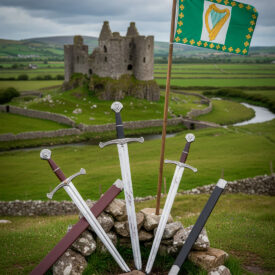 epees irlandaises du pommeau annulaire a la legende histoire forge et repliques essentielles 275x275 - L'Épée de William Wallace : Histoire, Mythe et Héritage d'un Symbole Écossais